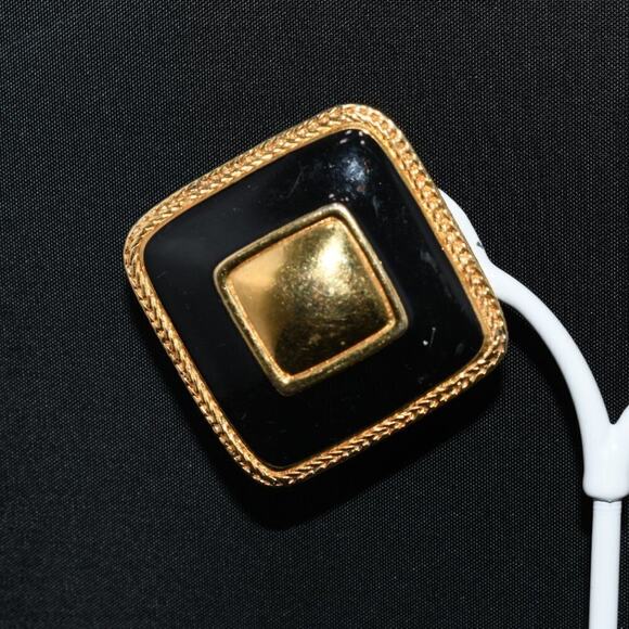 Vintage Premier USA Large Black Enamel Gold Tone Clip Earrings, 1 1/2 Inches - Picture 3 of 10